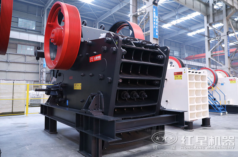 顎式頁(yè)巖破碎機(jī)圖片